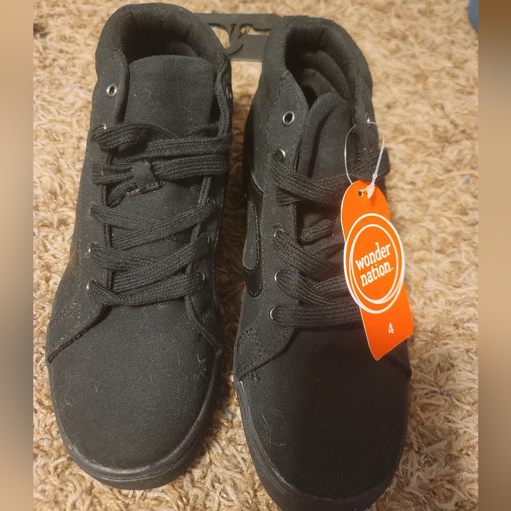 Boys size 4, high top shoes
